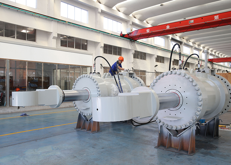 烏東德電站水輪機(jī)接力器，單機(jī)容量85萬千瓦